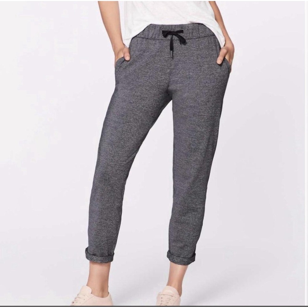 Lululemon On the Fly Joggers Womens 4 Vapor Gray Mid-Rise Stretch Pull-On Slim